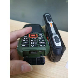 Téléphone K-6000 robuste – Double SIM, FM sans fil, Batterie 2400mAh